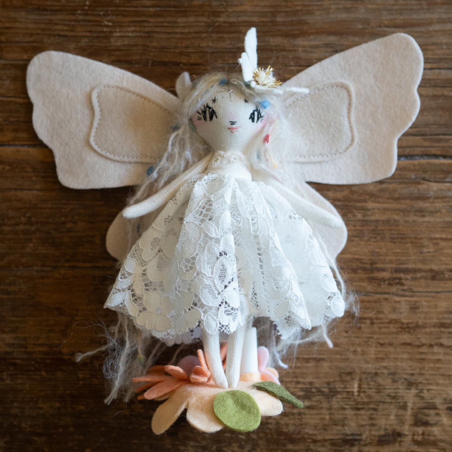 lace wee pixie