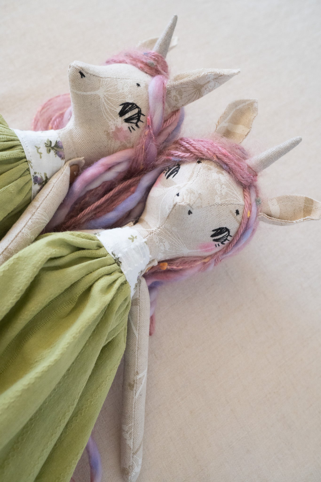 signs of spring unicorn
