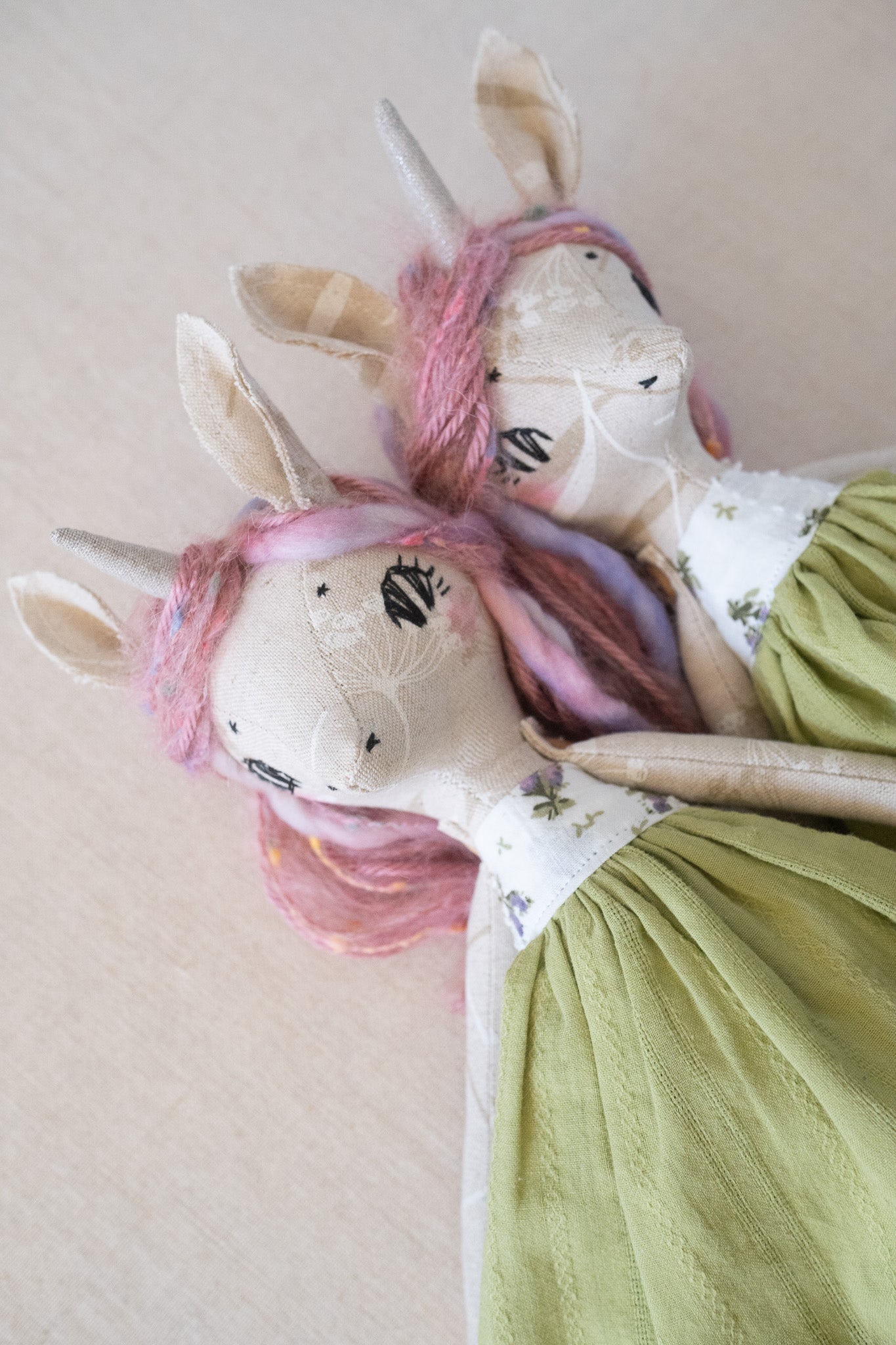 signs of spring unicorn