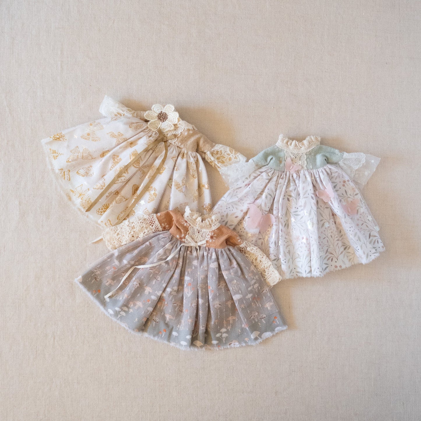 flutter sleeve day dress