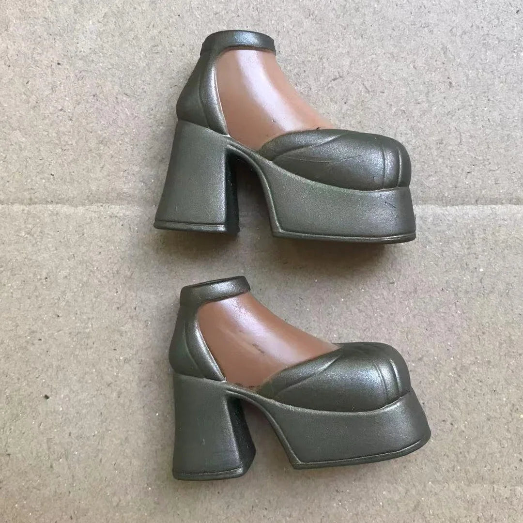 Classic Dancing Doll Shoes 2001 Big Thick Heels Doll Boots Shoes Sandals Brown Black Red Silver Beige Doll Decors