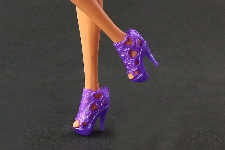10 pair / lot Fashion Hollow design 1/6 female Doll shoes High quality high heeled Shoes for 30 cm FR doll  accessories