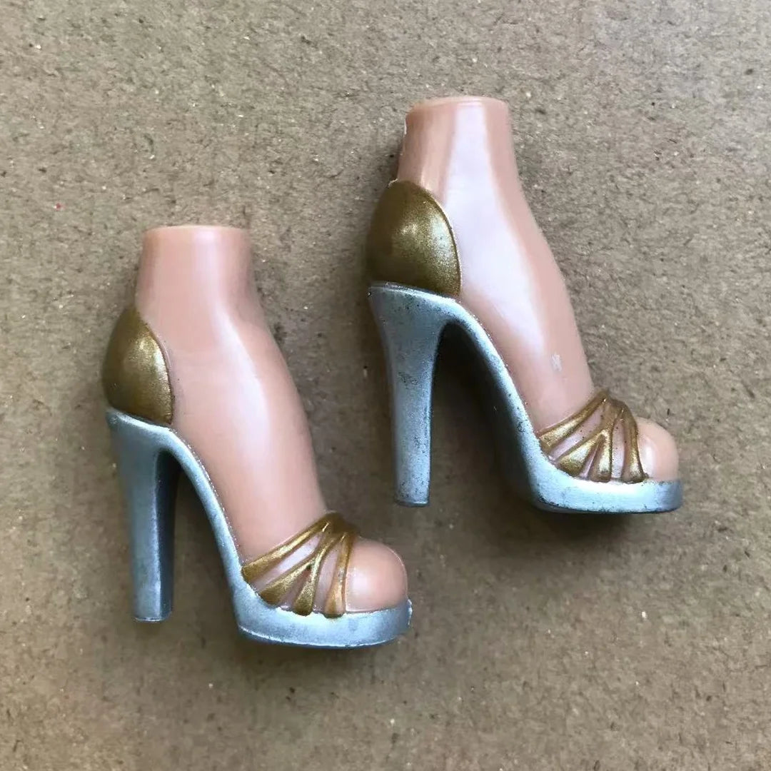 Classic Dancing Doll Shoes 2001 Big Thick Heels Doll Boots Shoes Sandals Brown Black Red Silver Beige Doll Decors