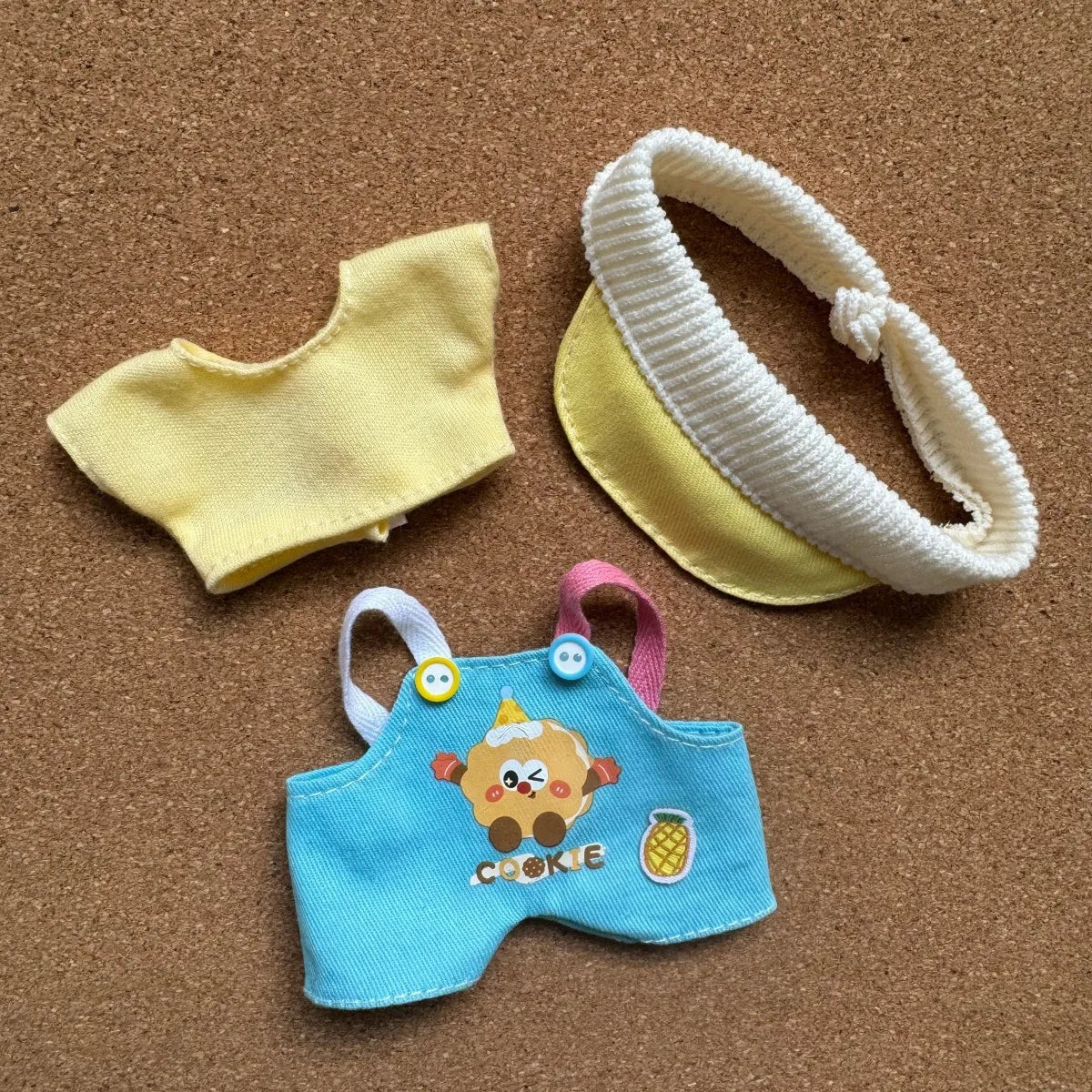 Popular Labubu Doll Clothes 17cm Pendant Labubu Doll Clothes Spring Field Strap Pants Set Labubu Doll Clothes Accessories